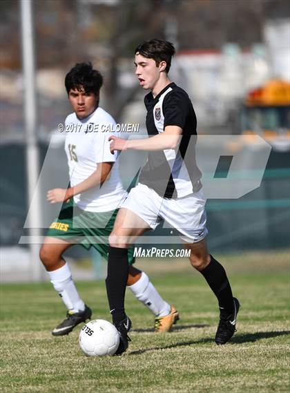 Thumbnail 2 in Churchill vs Holmes photogallery.