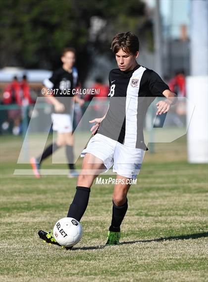Thumbnail 3 in Churchill vs Holmes photogallery.