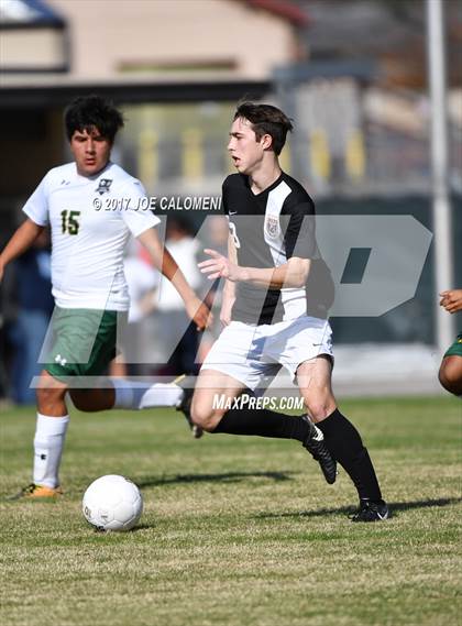 Thumbnail 1 in Churchill vs Holmes photogallery.