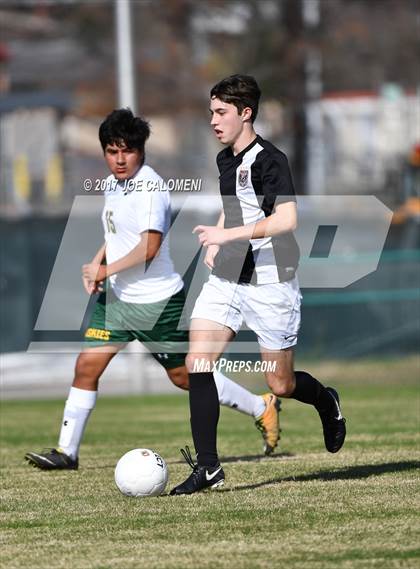 Thumbnail 3 in Churchill vs Holmes photogallery.