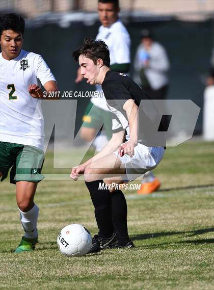 Thumbnail 2 in Churchill vs Holmes photogallery.