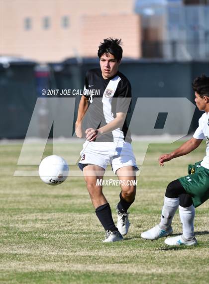 Thumbnail 2 in Churchill vs Holmes photogallery.