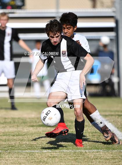 Thumbnail 2 in Churchill vs Holmes photogallery.