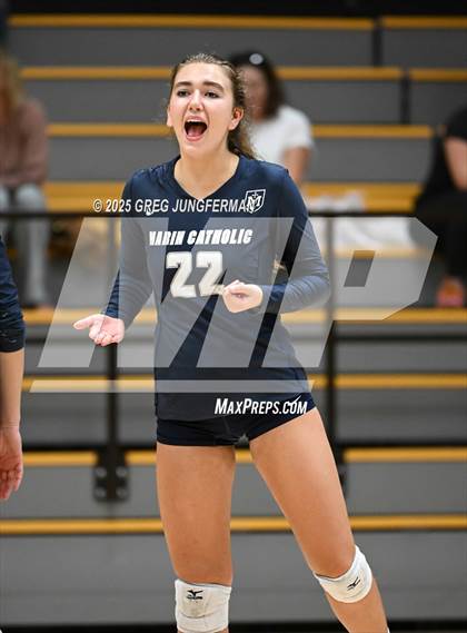 Thumbnail 2 in JV: Marin Catholic @ Branson photogallery.