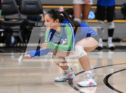 Thumbnail 1 in JV: Marin Catholic @ Branson photogallery.