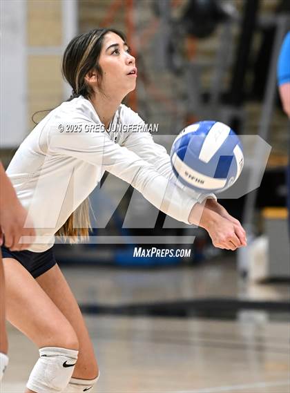 Thumbnail 2 in JV: Marin Catholic @ Branson photogallery.