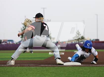 Thumbnail 3 in Aledo @ Centennial Burleson (UIL 5A Region 1 Regional Quarterfinal) photogallery.
