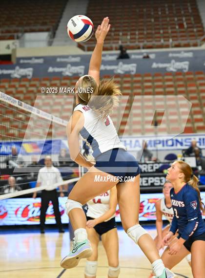 Thumbnail 2 in Salpointe Catholic vs. ALA - Queen Creek (AIA 4A Final) photogallery.