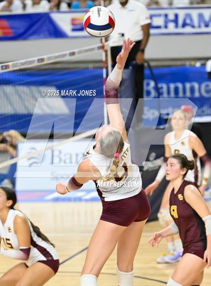 Thumbnail 3 in Salpointe Catholic vs. ALA - Queen Creek (AIA 4A Final) photogallery.