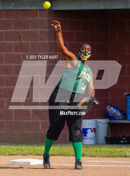 Thumbnail 1 in Indianapolis Crispus Attucks vs. Indianapolis Cardinal Ritter (IHSAA Sectional First Round) photogallery.