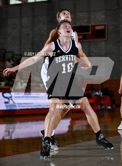 Thumbnail 2 in Servite vs. Fairmont Prep (Mater Dei Extravaganza) photogallery.