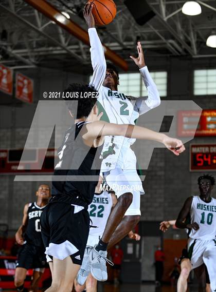 Thumbnail 2 in Servite vs. Fairmont Prep (Mater Dei Extravaganza) photogallery.