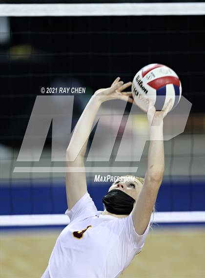 Thumbnail 2 in Windsor vs. Mead (CHSAA 4A Final 4) photogallery.