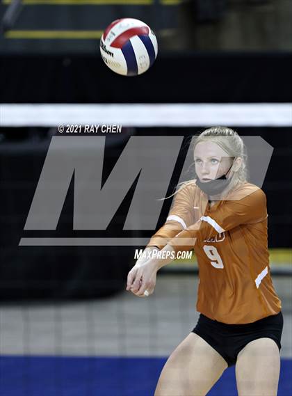 Thumbnail 1 in Windsor vs. Mead (CHSAA 4A Final 4) photogallery.