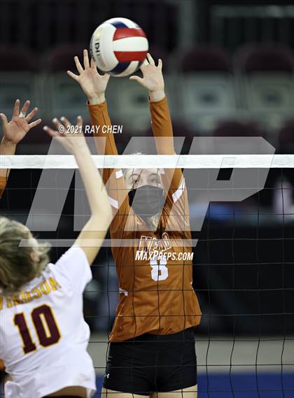 Thumbnail 1 in Windsor vs. Mead (CHSAA 4A Final 4) photogallery.