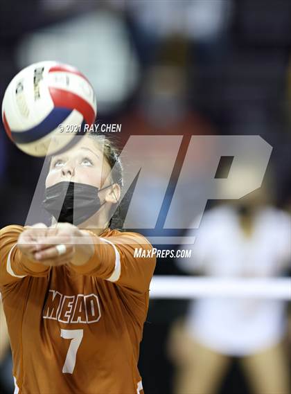 Thumbnail 2 in Windsor vs. Mead (CHSAA 4A Final 4) photogallery.