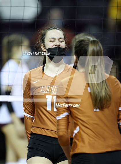 Thumbnail 1 in Windsor vs. Mead (CHSAA 4A Final 4) photogallery.
