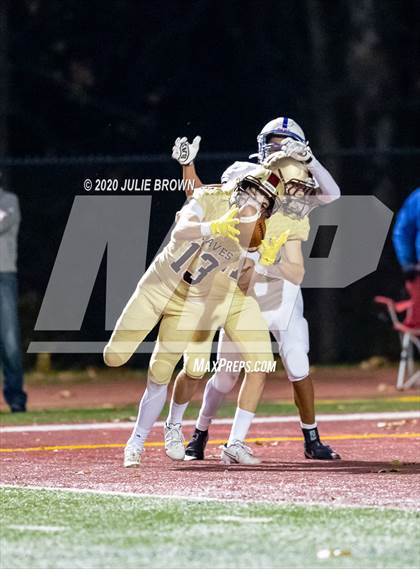 Thumbnail 1 in Brebeuf Jesuit Preparatory vs Indianapolis Bishop Chatard (IHSAA 3A Sectional Final) photogallery.