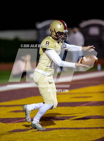 Thumbnail 3 in Brebeuf Jesuit Preparatory vs Indianapolis Bishop Chatard (IHSAA 3A Sectional Final) photogallery.