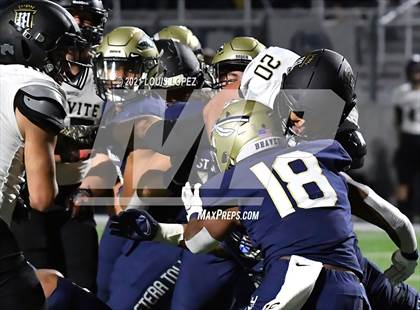Thumbnail 2 in Servite @ St. John Bosco photogallery.