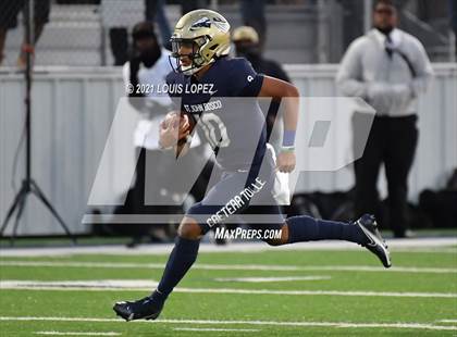 Thumbnail 1 in Servite @ St. John Bosco photogallery.