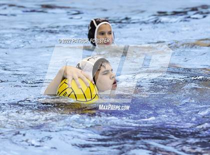 Thumbnail 2 in Pharr-San Juan-Alamo North vs. Clark (UIL 6A Region 4 Semifinal) photogallery.