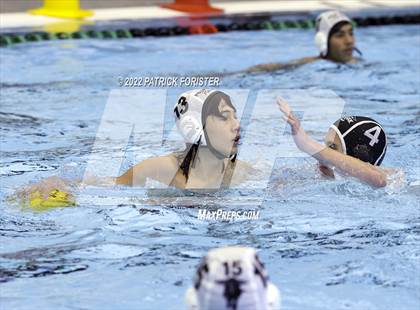 Thumbnail 1 in Pharr-San Juan-Alamo North vs. Clark (UIL 6A Region 4 Semifinal) photogallery.
