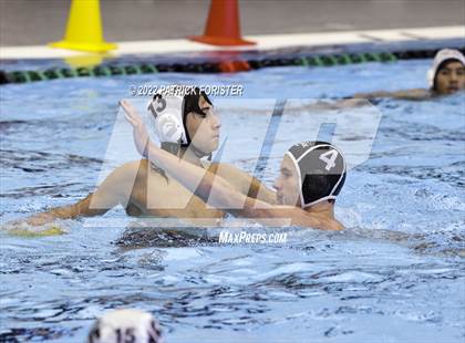Thumbnail 2 in Pharr-San Juan-Alamo North vs. Clark (UIL 6A Region 4 Semifinal) photogallery.