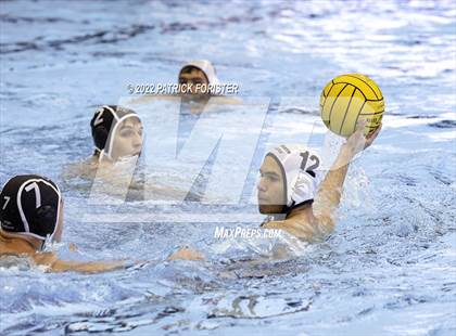 Thumbnail 1 in Pharr-San Juan-Alamo North vs. Clark (UIL 6A Region 4 Semifinal) photogallery.