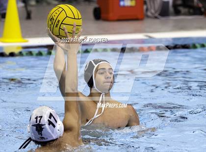 Thumbnail 3 in Pharr-San Juan-Alamo North vs. Clark (UIL 6A Region 4 Semifinal) photogallery.