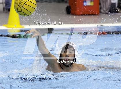 Thumbnail 1 in Pharr-San Juan-Alamo North vs. Clark (UIL 6A Region 4 Semifinal) photogallery.
