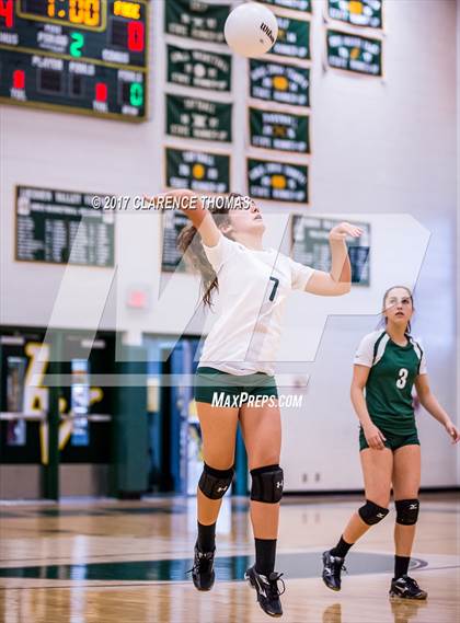 Thumbnail 1 in Heritage @ Loudoun Valley photogallery.