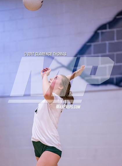 Thumbnail 1 in Heritage @ Loudoun Valley photogallery.