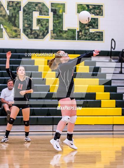 Thumbnail 3 in Heritage @ Loudoun Valley photogallery.