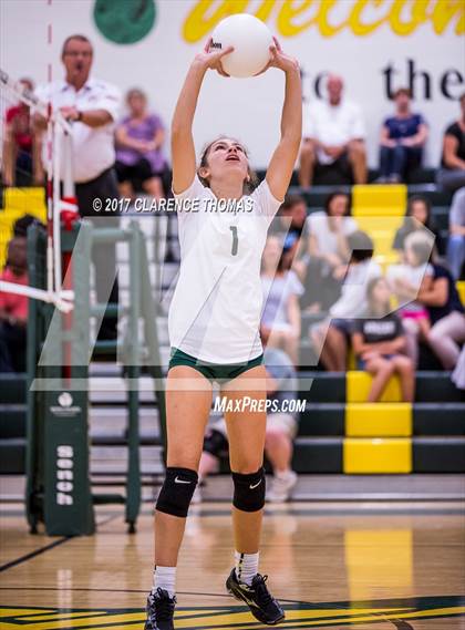 Thumbnail 3 in Heritage @ Loudoun Valley photogallery.