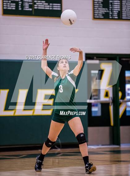 Thumbnail 3 in Heritage @ Loudoun Valley photogallery.