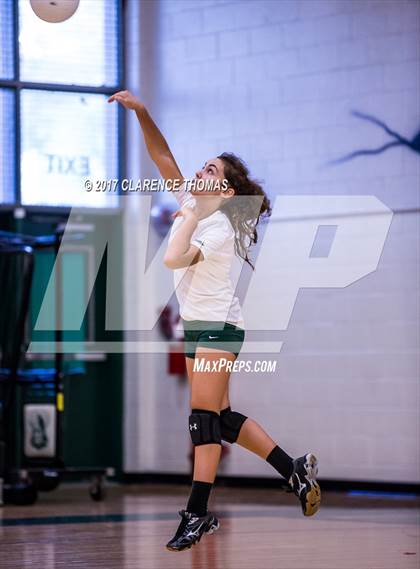 Thumbnail 2 in Heritage @ Loudoun Valley photogallery.