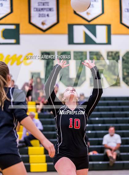 Thumbnail 1 in Heritage @ Loudoun Valley photogallery.