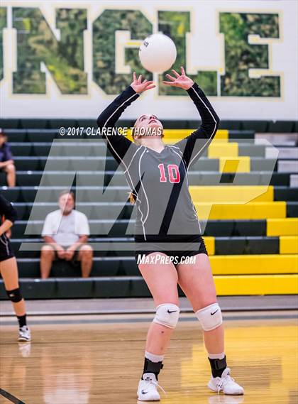 Thumbnail 3 in Heritage @ Loudoun Valley photogallery.