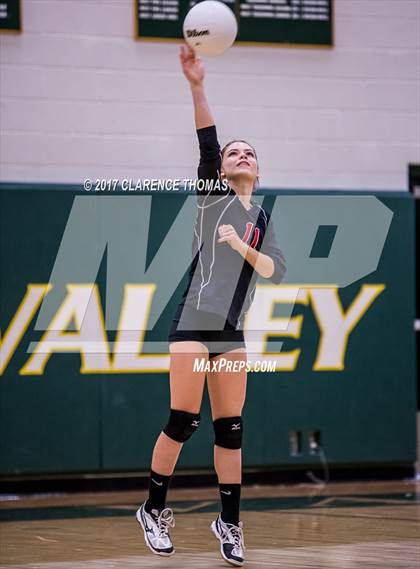 Thumbnail 3 in Heritage @ Loudoun Valley photogallery.