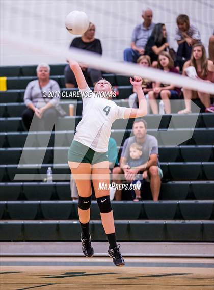 Thumbnail 2 in Heritage @ Loudoun Valley photogallery.