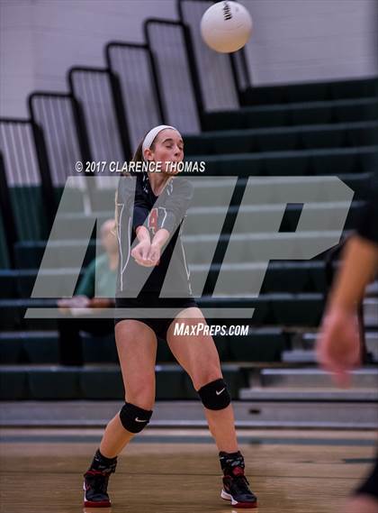 Thumbnail 2 in Heritage @ Loudoun Valley photogallery.