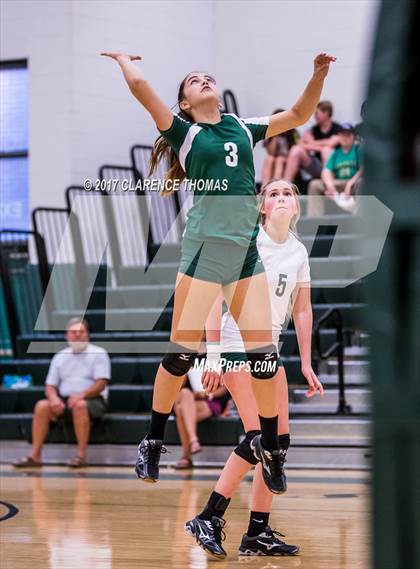 Thumbnail 2 in Heritage @ Loudoun Valley photogallery.