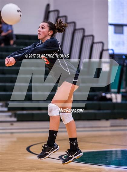Thumbnail 3 in Heritage @ Loudoun Valley photogallery.