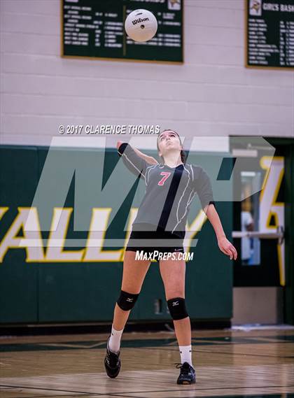 Thumbnail 1 in Heritage @ Loudoun Valley photogallery.