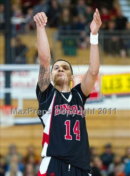 Thumbnail 1 in Lincoln vs. Oak Hill Academy (Les Schwab Invitational) photogallery.
