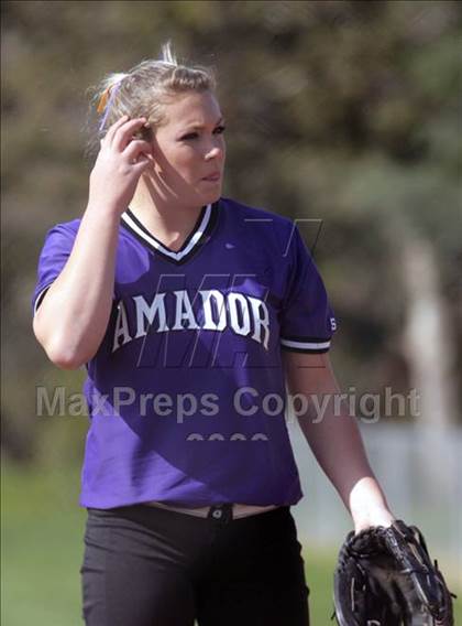 Thumbnail 2 in Concord vs. Amador Valley (Queen of the Mountain) photogallery.