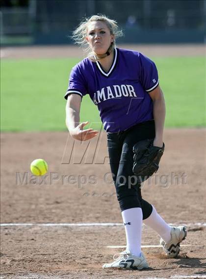 Thumbnail 2 in Concord vs. Amador Valley (Queen of the Mountain) photogallery.