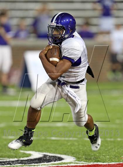 Thumbnail 3 in Middletown @ Elder (Crosstown Showdown) photogallery.
