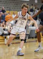 Photo from the gallery "Aurora Central @ Golden"